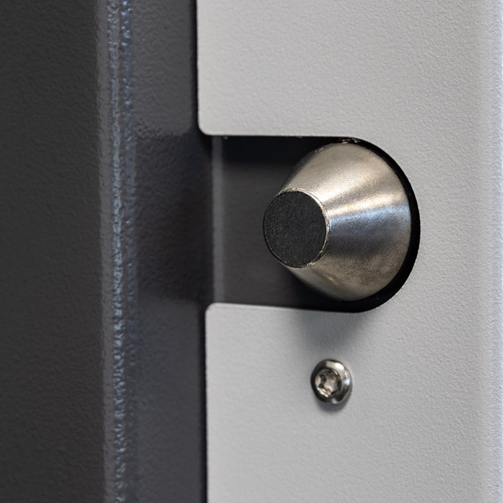 Burton Amario Grade 2 Size 2 Keylocking Safe