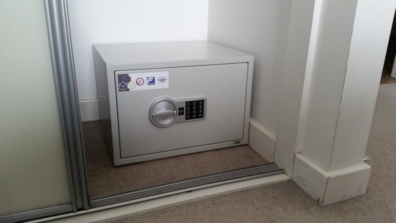 Safe Installation E14 Limehouse