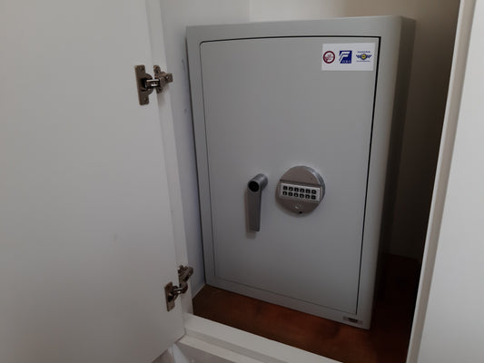 Safe Installation E16 Royal Docks