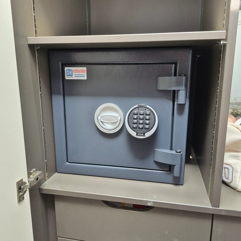 KeySecure VICTOR Grade 1 (Size 2E) Digital Safe Installed in Putney, South West London SW15