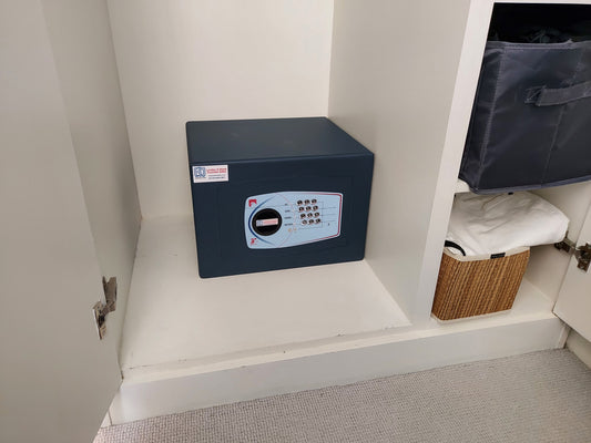 Safe Installation London SW1V