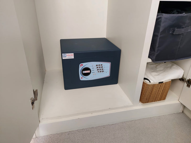 Safe Installation London SW1V