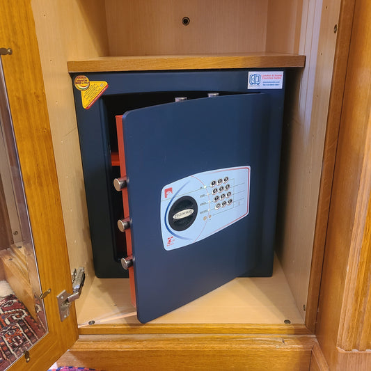 Bloomsbury 40K Size 4 Jewellery Safe Installed in an Oak Cabinet – Gerrards Cross SL9