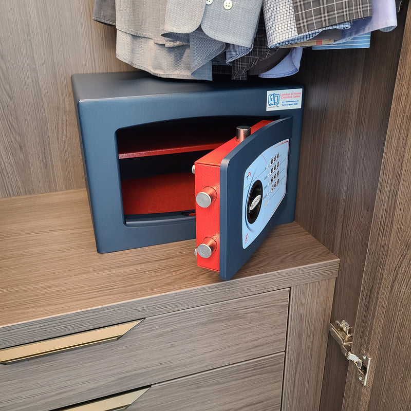 Bloomsbury 40K Size 2 Digital Safe Installed in a Fitted Wardrobe – Richmond TW9