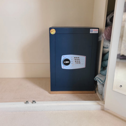 Bloomsbury 40K Size 5 Digital Safe installed in Godalming, Surrey GU8