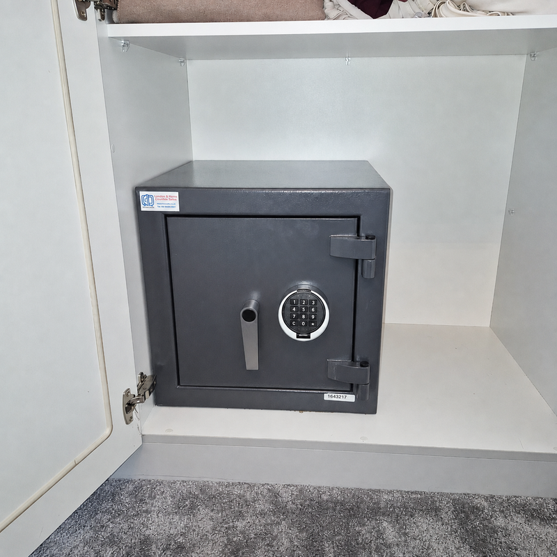 KeySecure VICTOR Eurograde II (Size 1E) Digital Safe, Insurance Certified Installation in Ilford, London IG2 (or Ilford Essex, but let’s not get into that debate!)