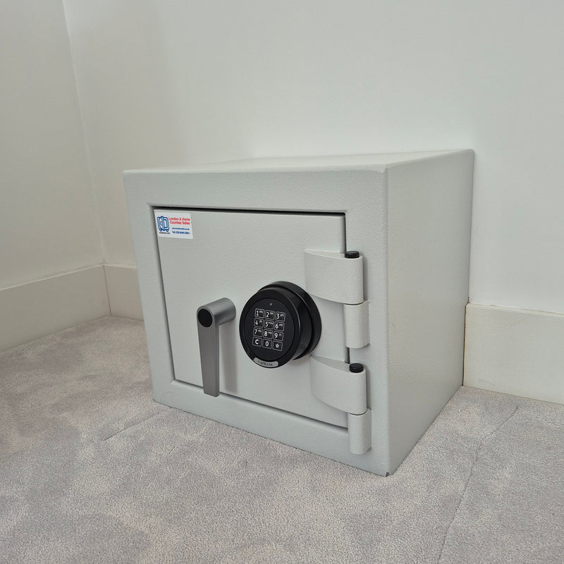 De Raat DRS Prisma Grade 3 Size 0 Digital Safe Installed in Stoke Mandeville, Buckinghamshire HP22