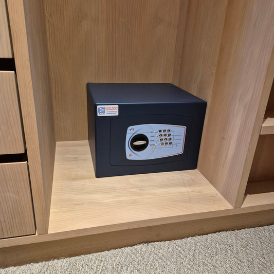 Bloomsbury 40K Size 2 Digital Safe Installed in Battersea South West London SW11