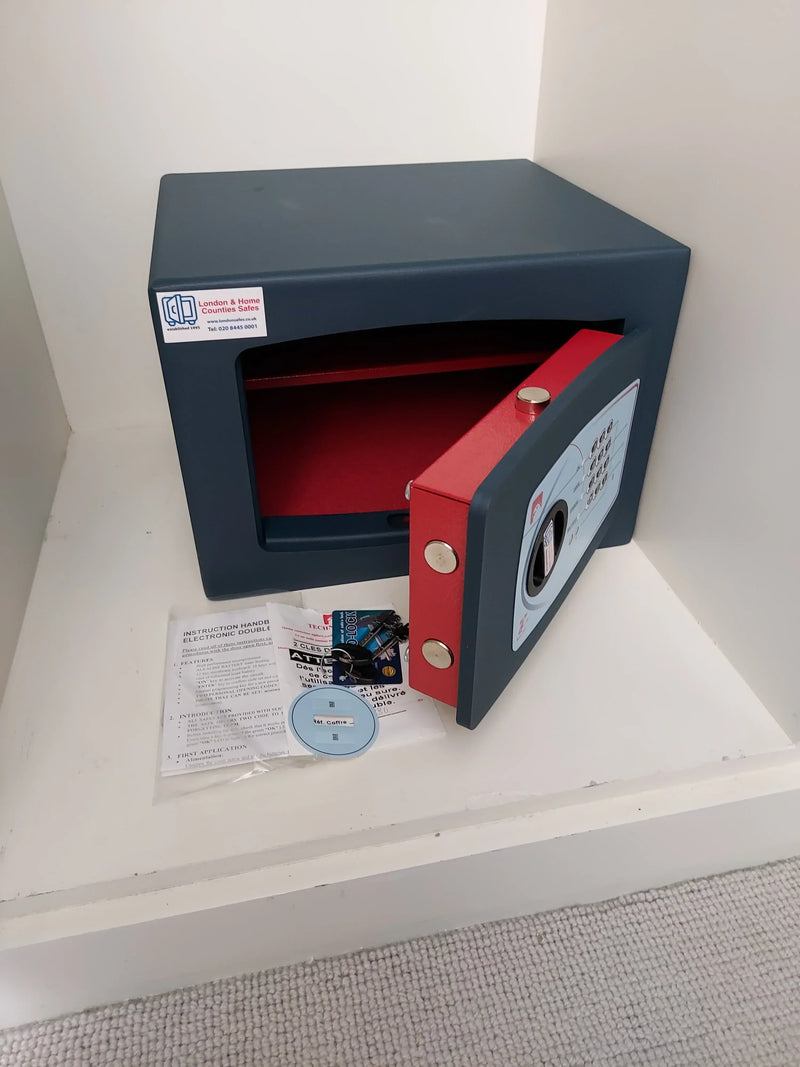 Safe Installation in London SW1V