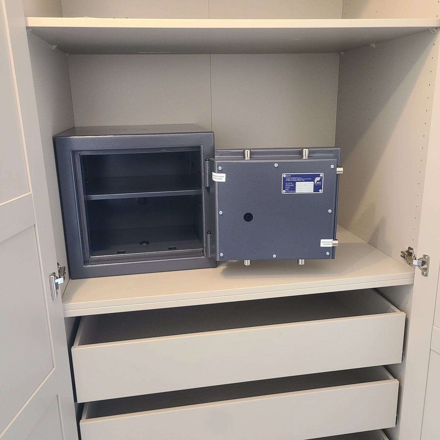 KeySecure Victor Grade 1 Size 2E Digital Safe