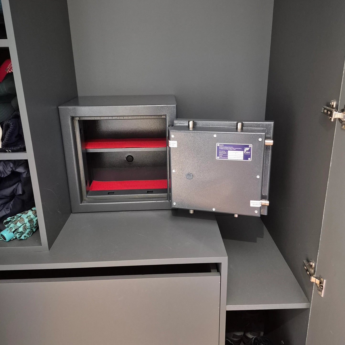 KeySecure Victor Grade 1 Size 1E Digital Safe