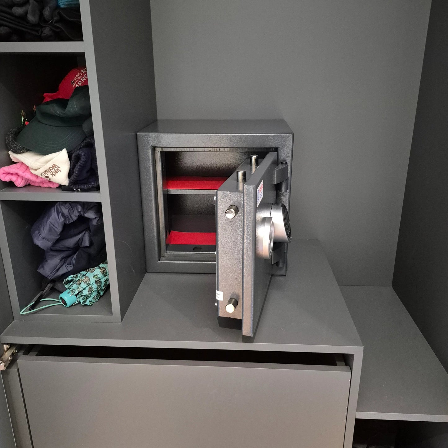 KeySecure Victor Grade 1 Size 1E Digital Safe