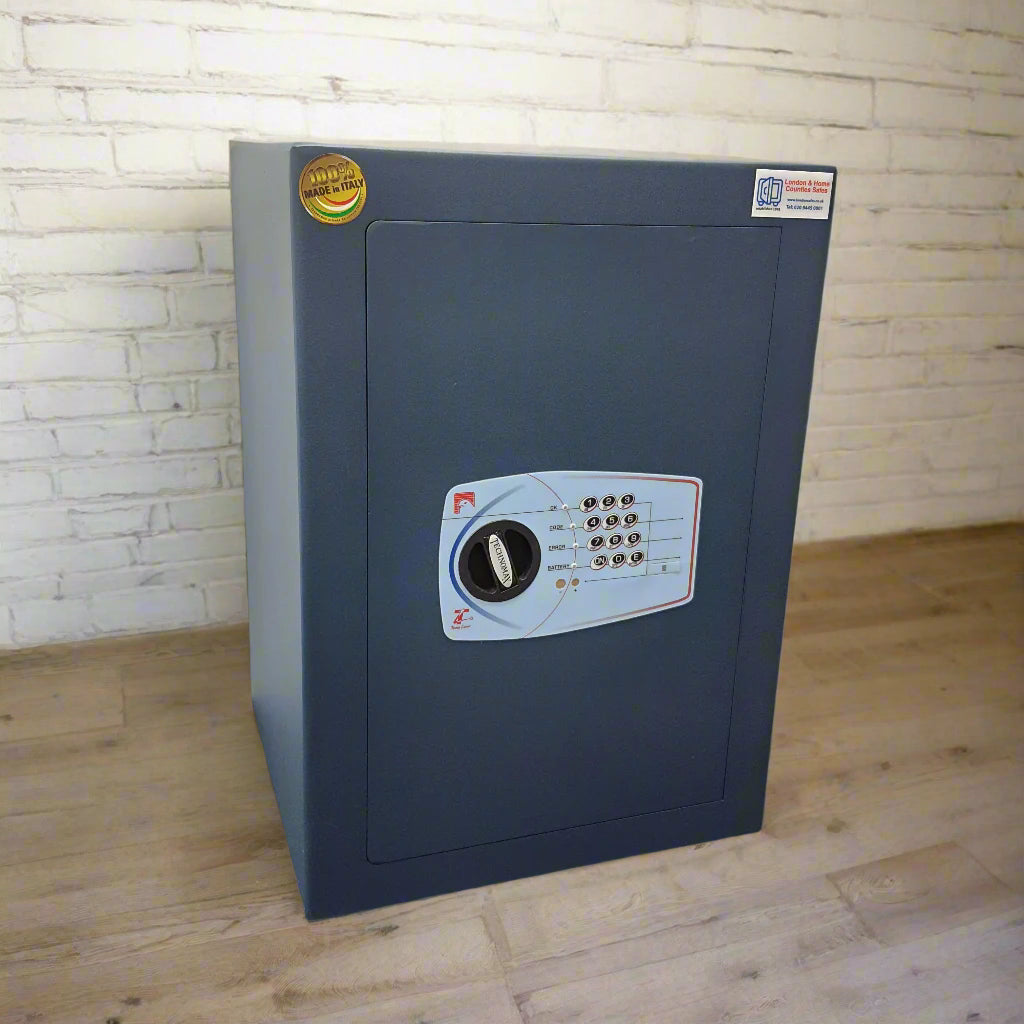 Bloomsbury 40K Size 5 Digital Safe